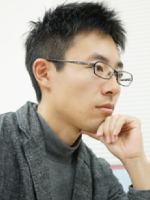 ando_150x200.png