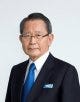 松本謙一（上半身）.jpg